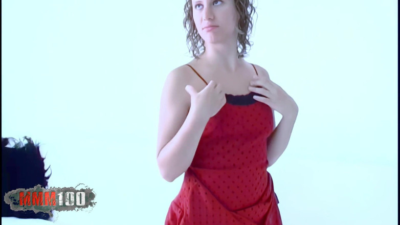 MMM100: Anna si cewek hot rambut cokelat lagi asik bugil di...