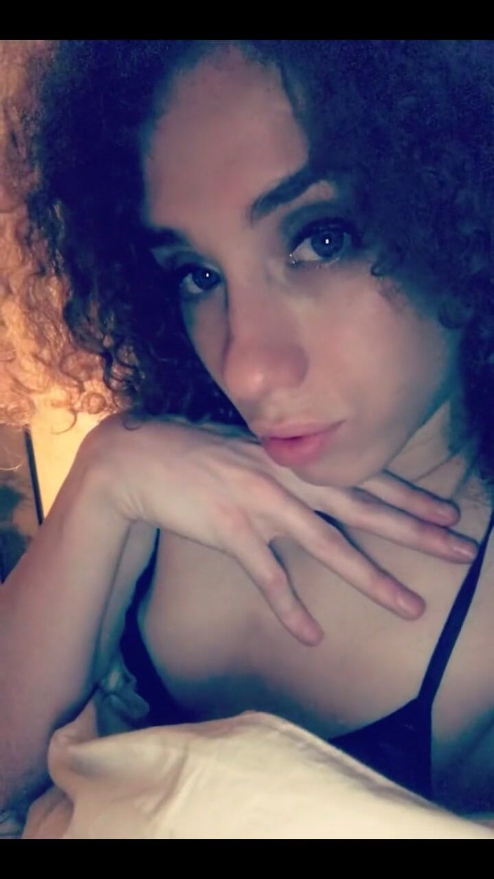 Tia Tizzianni Productions: 睡不着