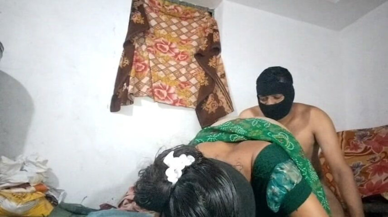 Kumari1996: Desi Bhabhi: Husband-wife Fucking 1
