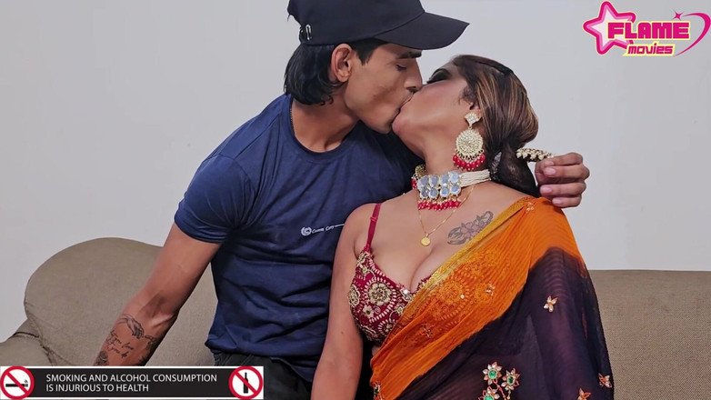 Xflame Movies: 新婚のバービがネイブールとファックしてCreampied.mp4