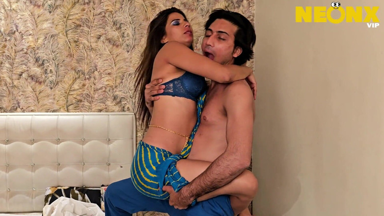 Indian Savita Bhabhi: Desi Ass Indian Bhabhi Sex with Dever