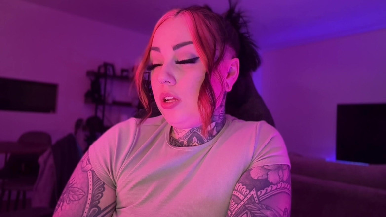 Miss Valentina: 只是另一个幻想任务