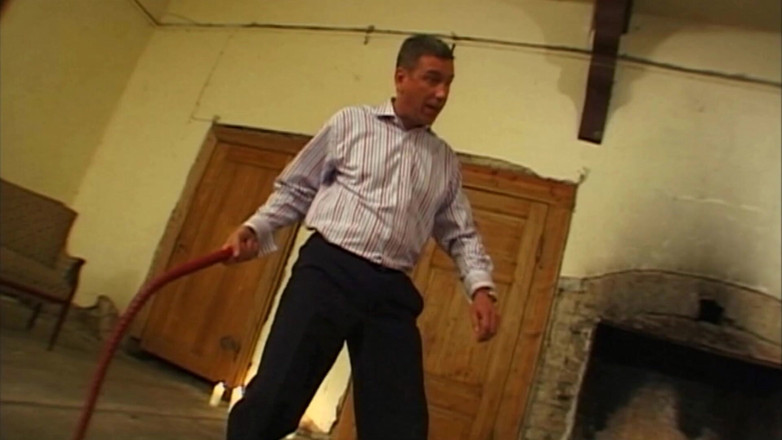 BDSM Deutschland: БДСМ, батоги, стримує, тростини, віск, лавки, ділдо, вібратори, зав'язування, крики, лесбіянки.