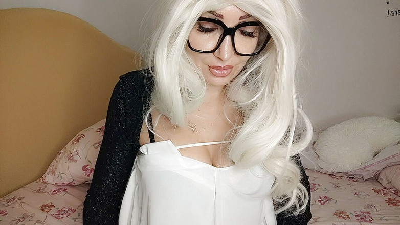 savannahamatoriale: Jinekolojik muayenem videokonferansla