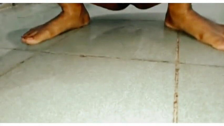 Sex Park: 他把鸡巴插进我的阴户并射精