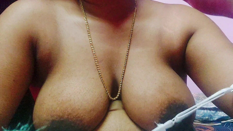 Desi Mohini: L'insegnante con le grandi tette fa sesso desi
