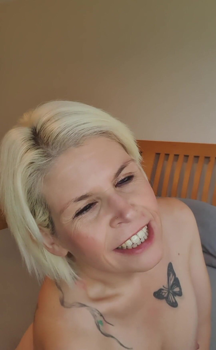 SkylerSquirt: Gelukkig Asswednesday echt toverstaf orgasme