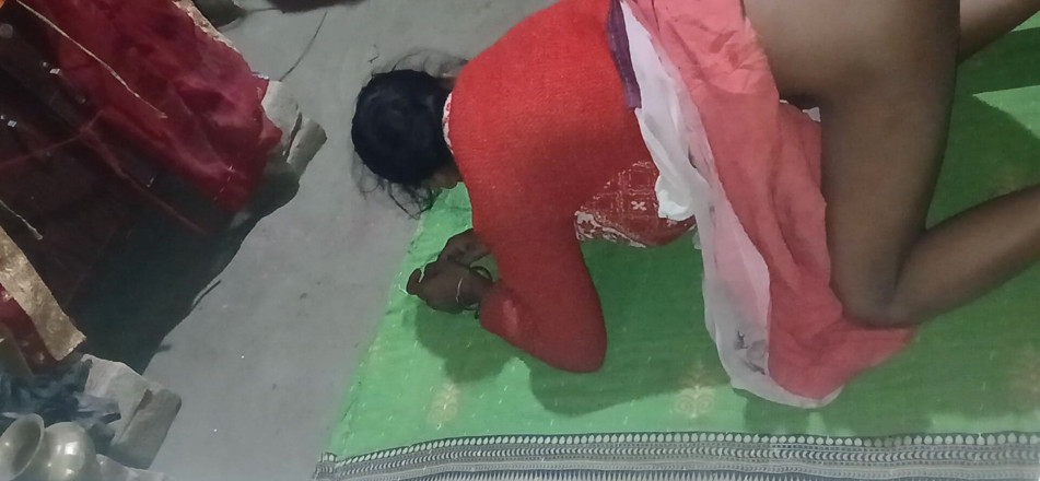 MuzZ-K: Desi Village Bhabhi Ko Doggy Style Mein Jamkar Choda - Tight...