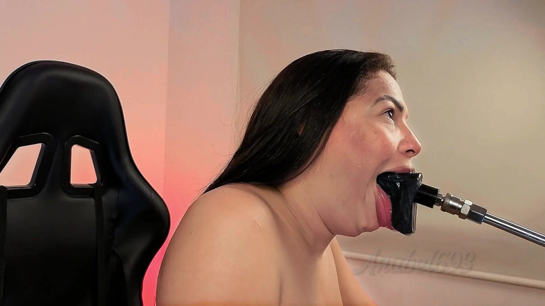 anabel693: Gagguin They Fill My Face with Semen