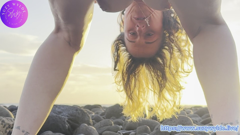 Suzy Wylde: Сквирт у моря с участием Suzy Wylde