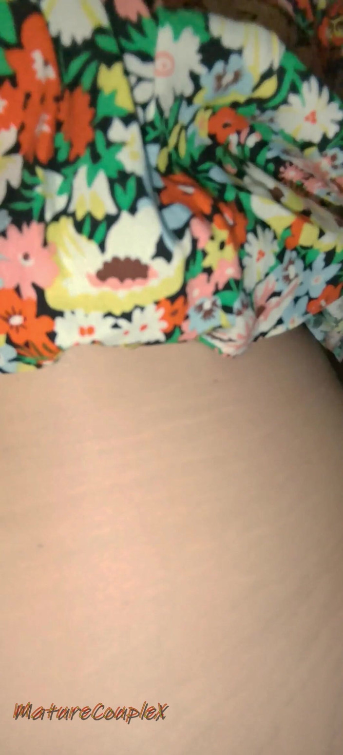 Maturecouplex: Maturecouplex, manželka se dostane domů včas na šukání a polykání