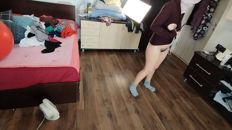 Amateur_MS: La moglie amatoriale si diverte a provare i vestiti e...