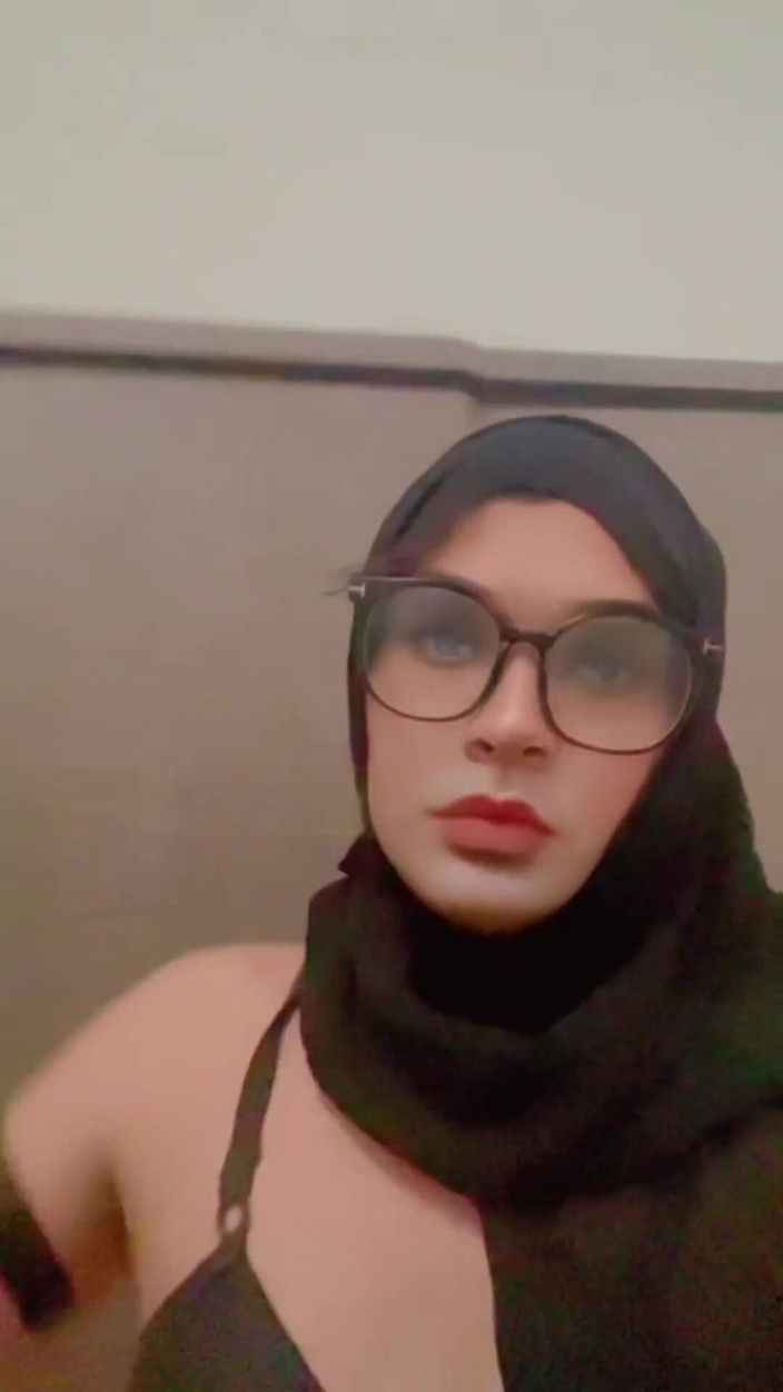 Apple00001: Il cibo urgente per femminuccia