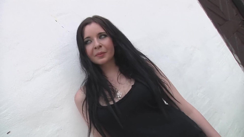 German amateur - 100% German hardcore videos: Cute teen gets spitroasted at outdoor casting