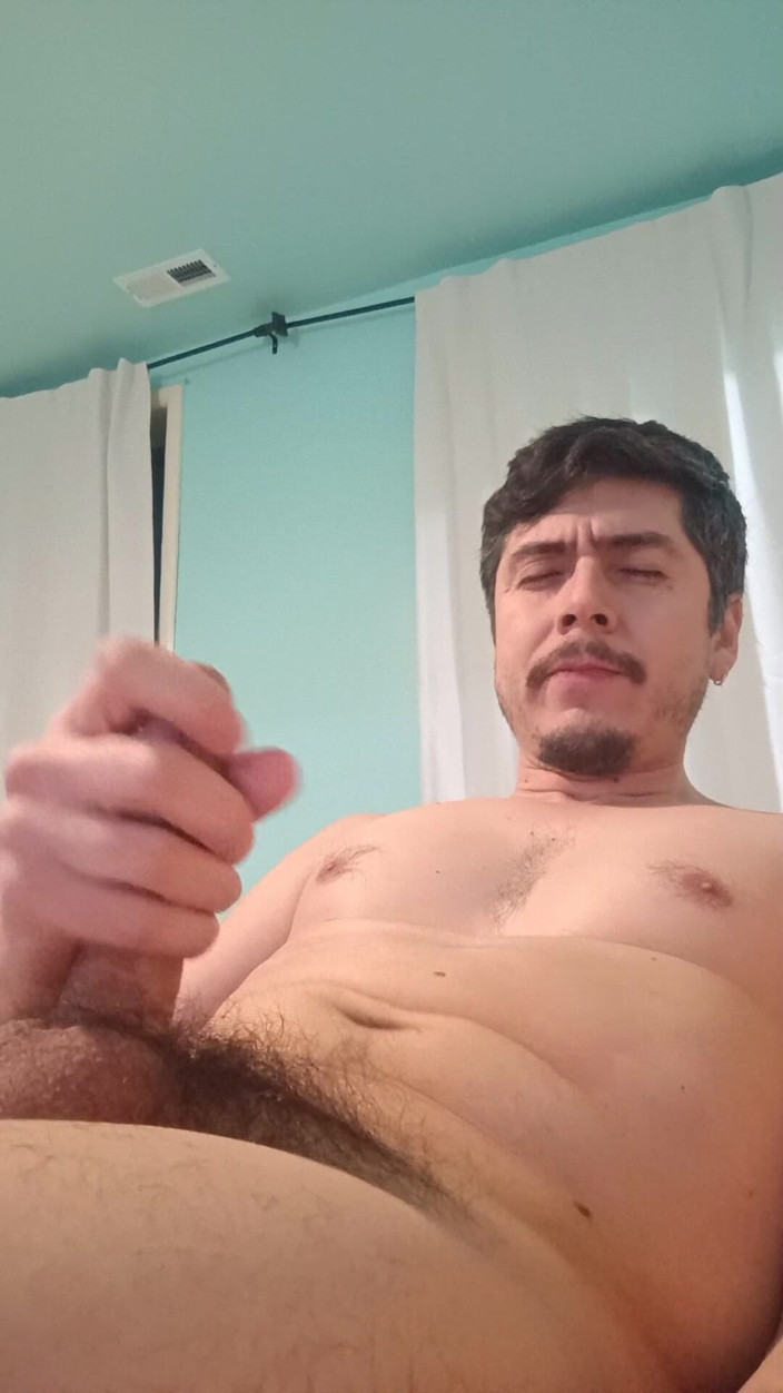 Tabasco Jake: Handsome Man Cums and Devours Thick Cumshot