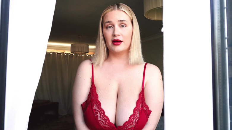 JessieHH: Podplacená a chována vysokoškolským tyranem