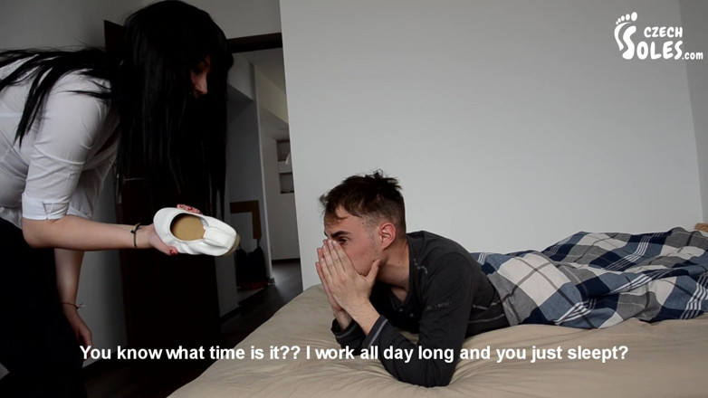 Czech Soles - foot fetish content: Bestrafung des faulen ehemanns