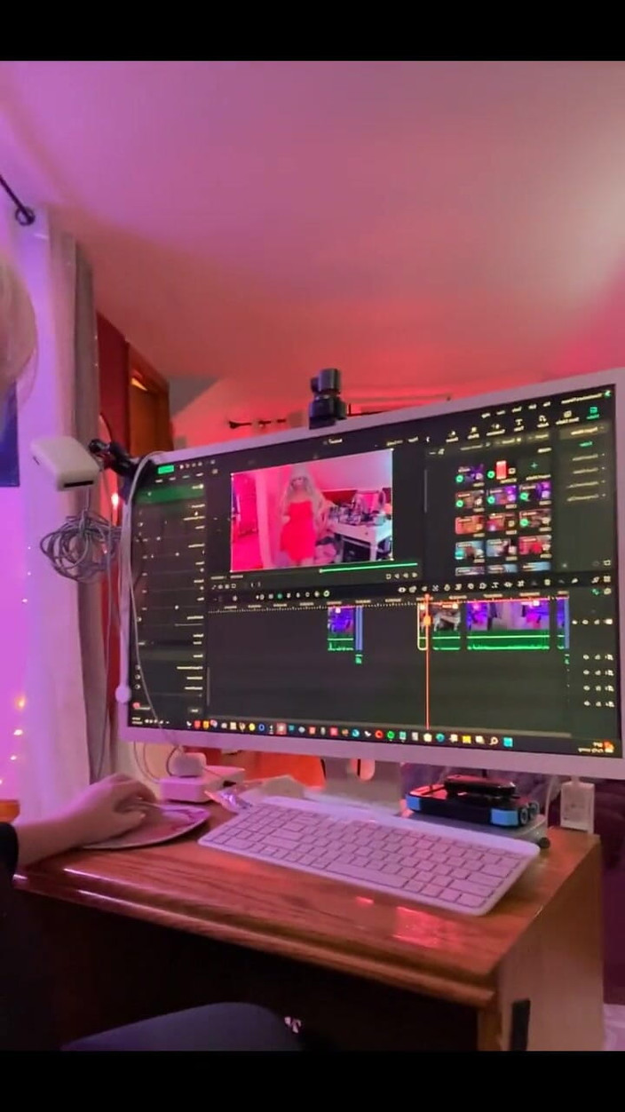 PaintedRose: Kamera volá dnes večer