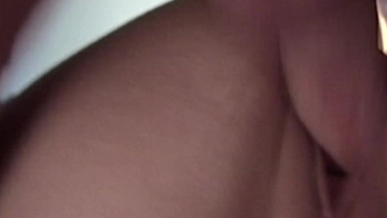 XXXEROTICONLY: Cewek hot rambut pirang ini dijilat dan di-fingering sampai orgasme