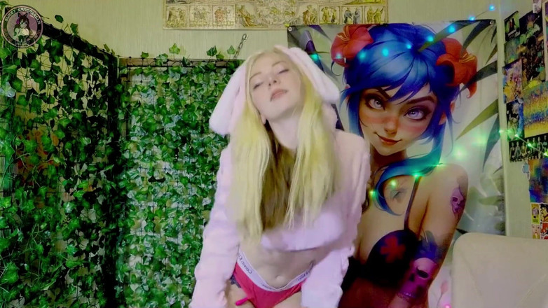 Sweet Sansarella: Tavşan dansı ve sakso