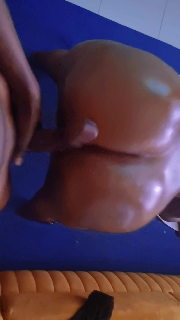 BBW queens: Büyük götlü zenci kadın sert büyük zenci yarağı tarafından domaltılarak...