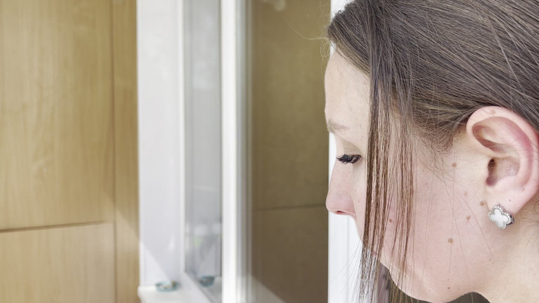 Hottie goddess: Präzises spucken, speichel knallt &amp; schleimspuren