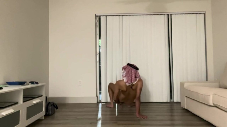 Young Saudi Arab: Il giovane ragazzo arabo perde la sua verginità anale con...