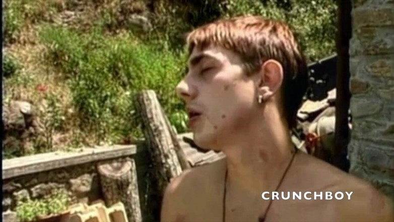 BAREBACK ORGY CLUB: Yougn hetero chlap šuká venku svého gay kamaráda 6