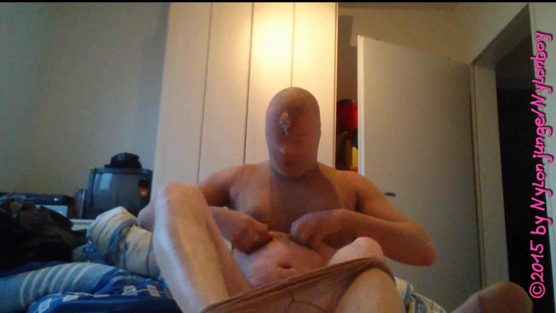 Carmen_Nylonjunge: Instructions: Pantyhose Encasement