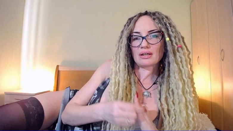 BadAssBitch: Humillación de humillación de humillación de polla pequeña