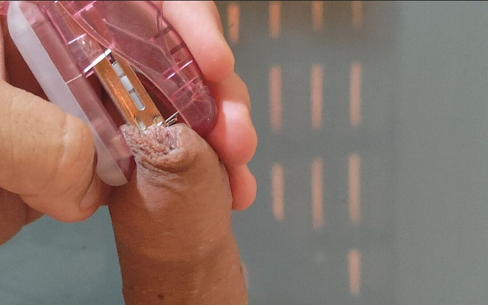 Straight Daddy Club: तीव्र मजा स्टेपलिंग फिमोसिस