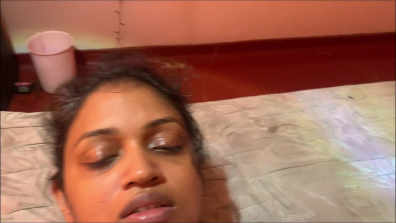 Tina Baby: Svlékání pro mého chlapa, zatímco můj legální manžel je pryč