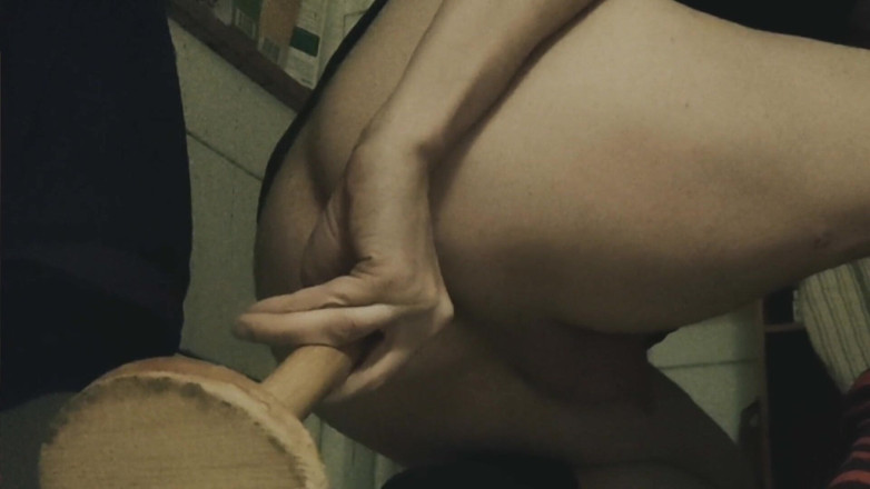 Oznob Oznofla: Midnight Kitchen Anal Play