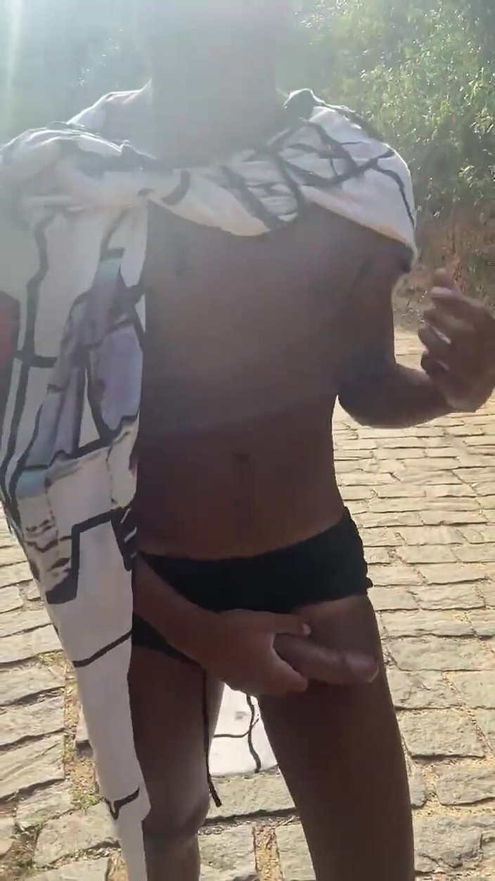 Vida Noite: Obóz Wank Party na świeżym powietrzu