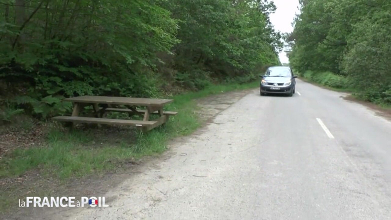 Rue Chaude: Big boos Milf anal fucked on the road by the...