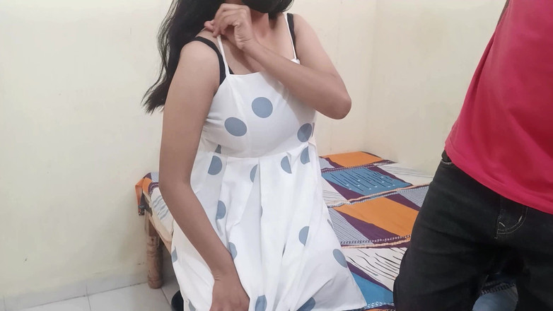 Yourdidipriya: Nevlastní sestra je tvrdě ošukána po převlékání před nevlastním bratrem...