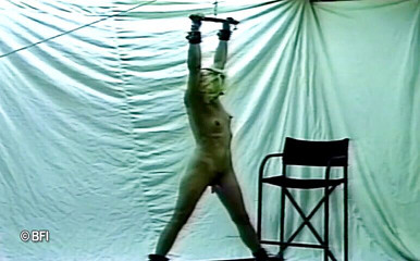 Dark room of slave seks: Vintage domination with whipping and bondage