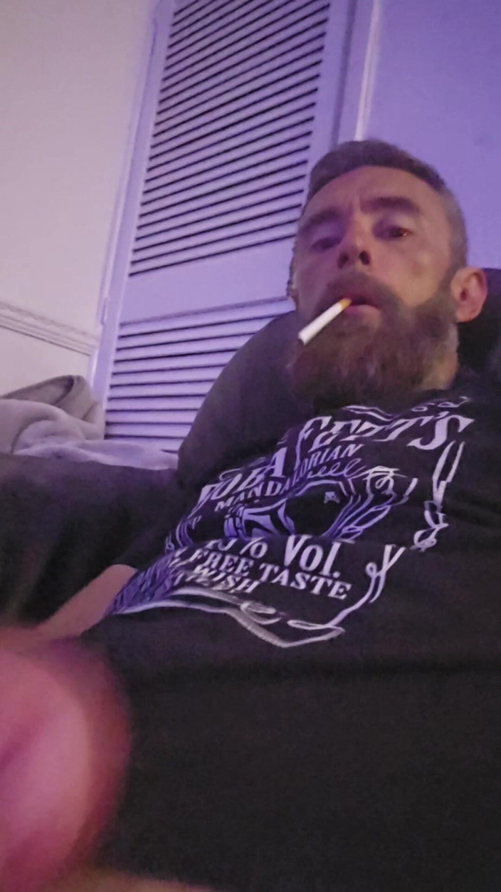 Smoking stoker: Wanking and slipping a finger in my ass