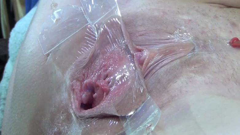 deep keely: 1 Licking Pussy Spread Far From Very Close