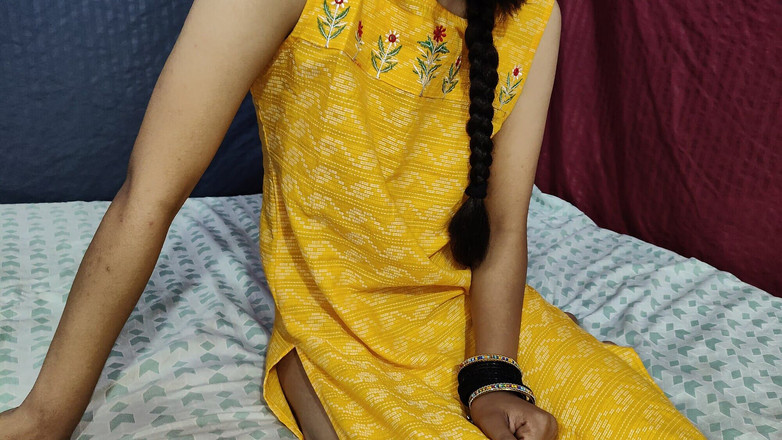 KavitaBhabhi: Teyzem bana hardal yağı ile teyzenin götüne mesaj verdi.