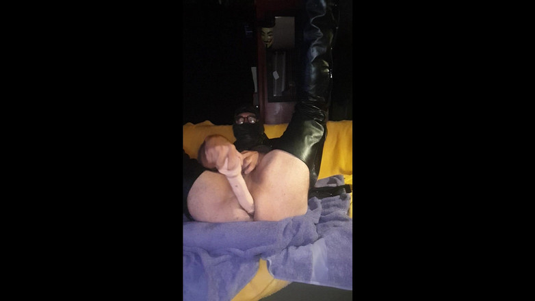 Cockplay4u: Gioco con un grosso dildo nel culo