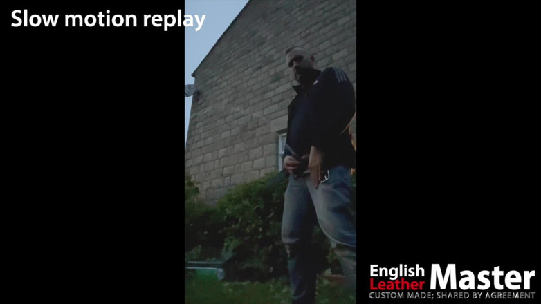 EnglishLeathermaster: 爸爸未删减撒尿汇编