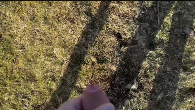 Emma Voyeur: Beccato Ad Accarezzare in Pubblico... Mi Ha Aiutato a Finire