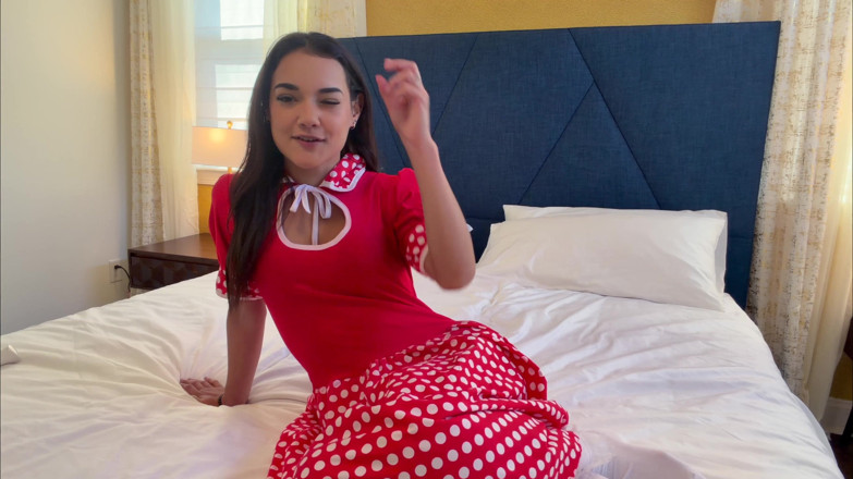 Kink in Time: Zara's Sultry '50s Jerk off Instruction POV Temptation Awaits!
