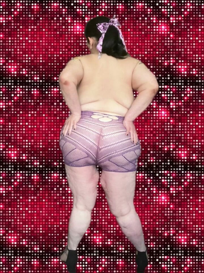 SageTheSuccubus: Pretty in Plum