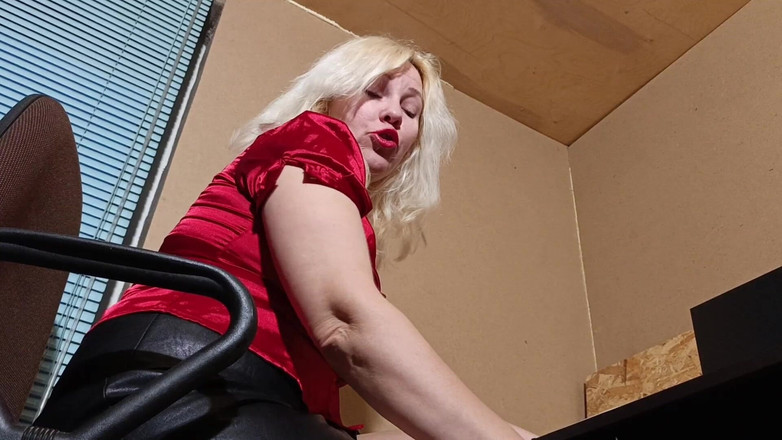 StrongSrg: Szef karze kierowcę za błędy