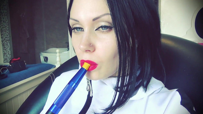 Goddess Misha Goldy: Sensual Hookah Smoking Compilation