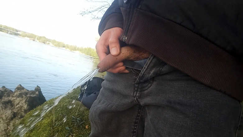 Jon Arteen: Jon Arteen Pulls Out His Beautiful Penis and Urinates Outdoors....