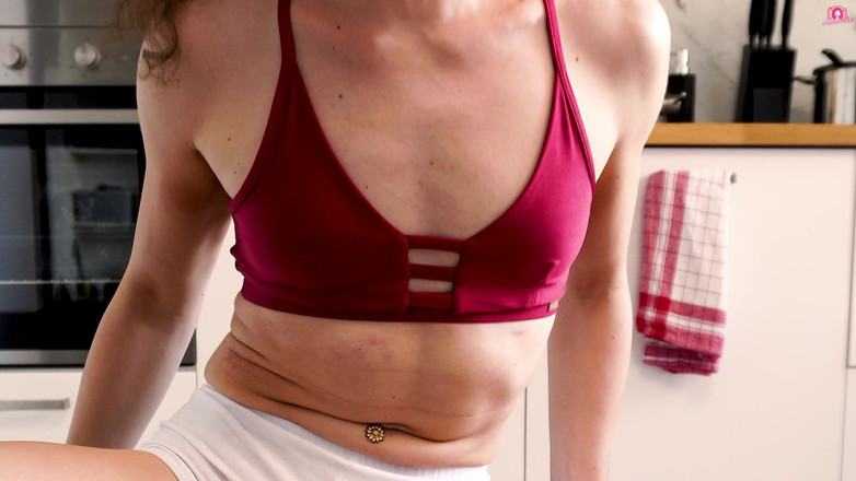 Medi Voi: Külotlarımdaki Kıvrımlara Karşı Koyabilir Misin?