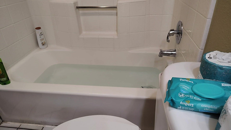 Maidsevice420: Con đĩ phục tùng xuất tinh